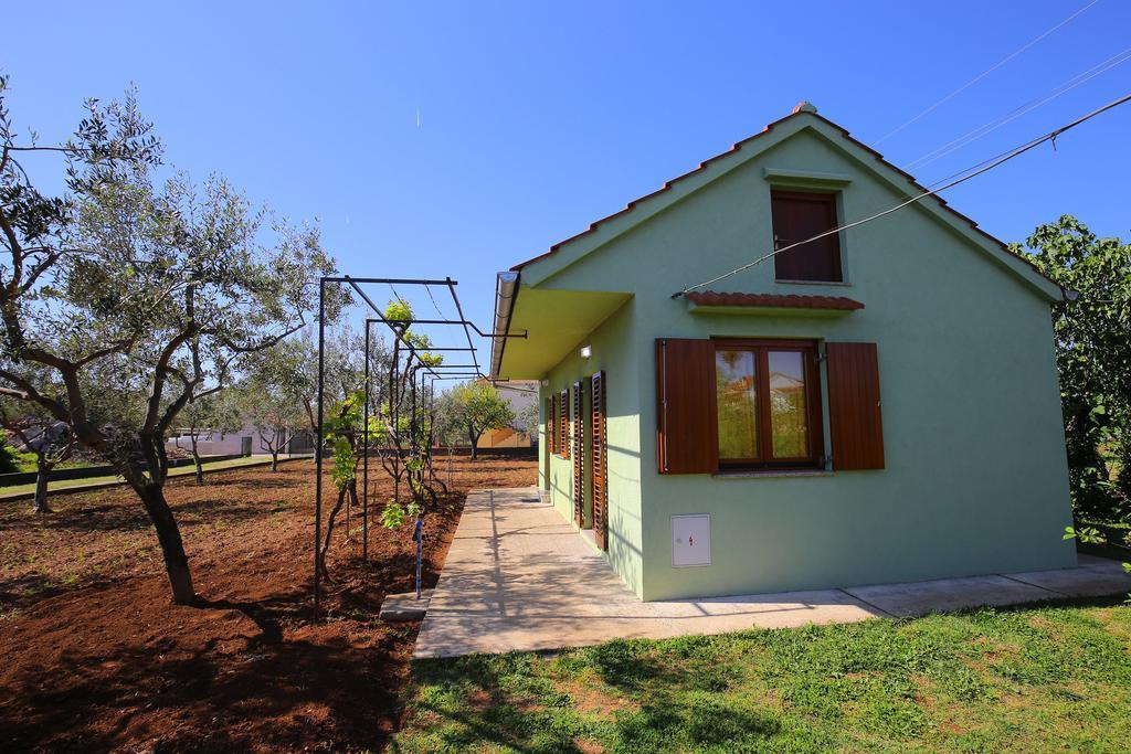 Holiday Home Zemljak Sukošan Eksteriør billede